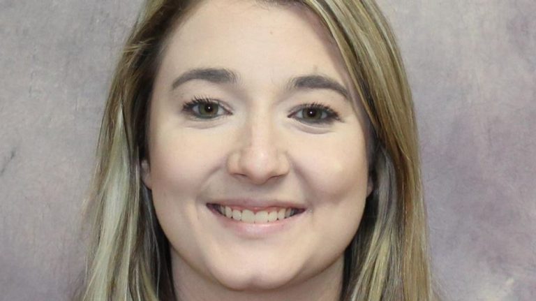 High School Coach Fatally Shot at Bar
