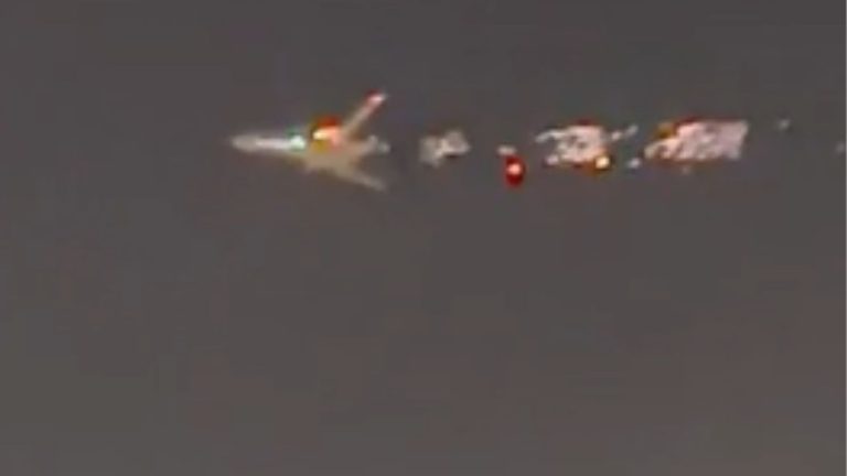 Emergency Landing in Miami After Flames Emerge from Boeing 747