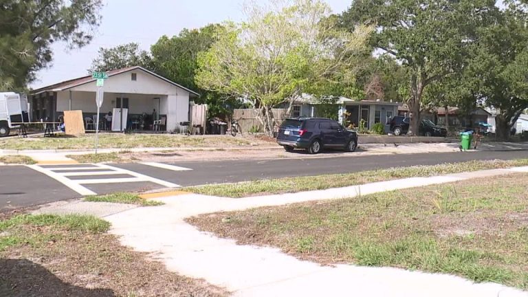 Fatality and Injury in Christmas Eve Dispute Over Presents Among Siblings