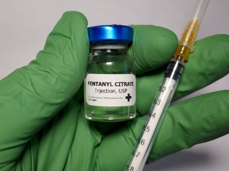 Prison Employee Dies After Exposure to Suspected Fentanyl in Mailroom