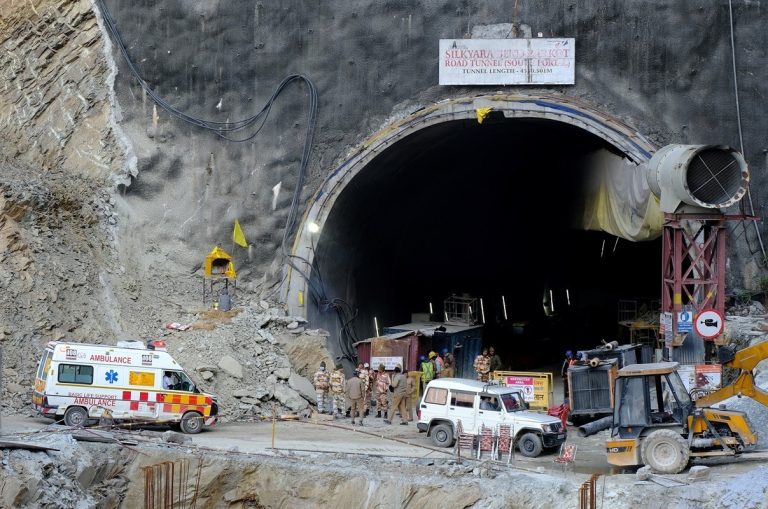 Indian Tunnel: 41 Trapped Workers Freed from Collapsed Tunnel After 17-Day Ordeal
