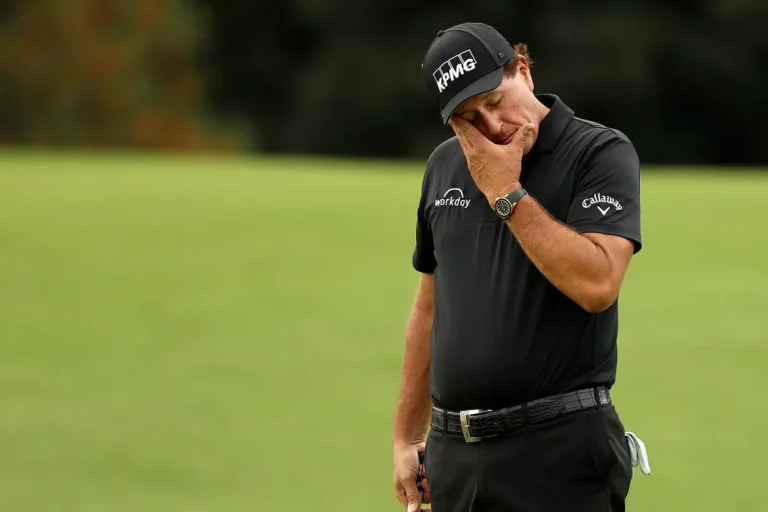 Phil Mickelson lost a whopping $40 million gambling in four years
