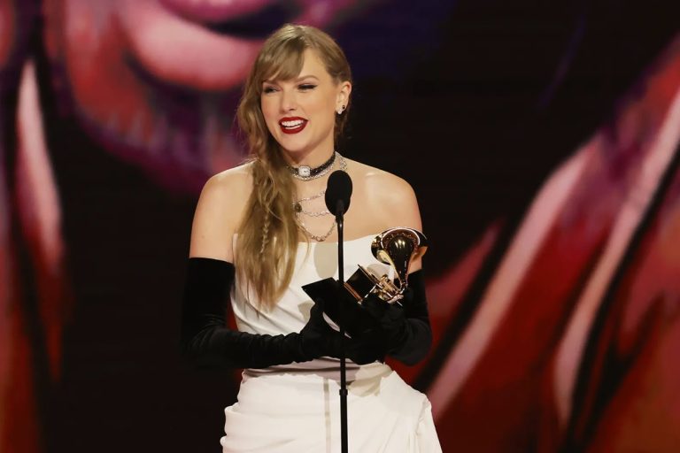 Jet-Tracking Account Aided Taylor Swift Stalkers