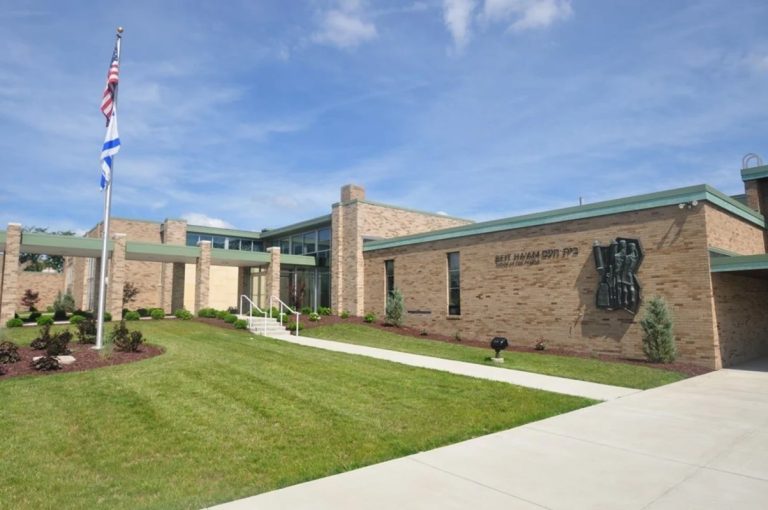Teen accused of planning mass shooting at Ohio synagogue