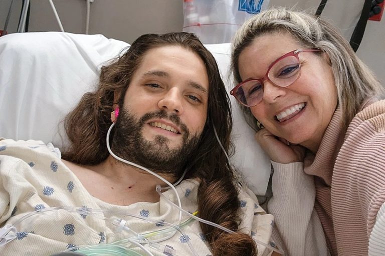 Texas Man Loses Hands and Feet After Severe Typhus from Flea Bite