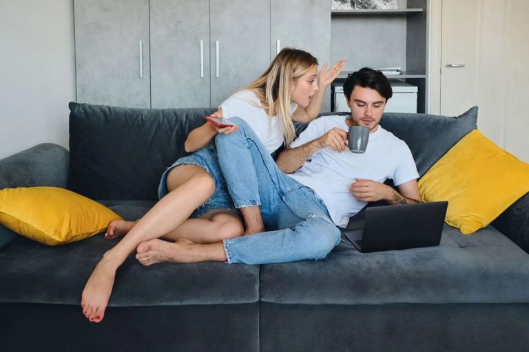 Navigating Toxic Relationships: Protecting Your Well-being and Setting Boundaries