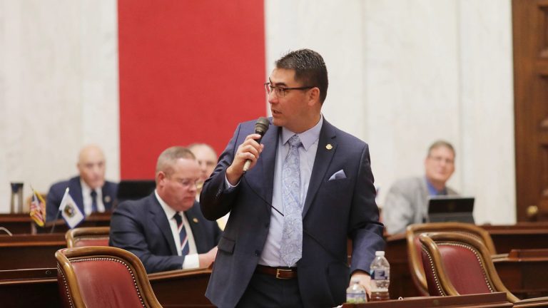 West Virginia Considers Banning Smoking in Cars with Children