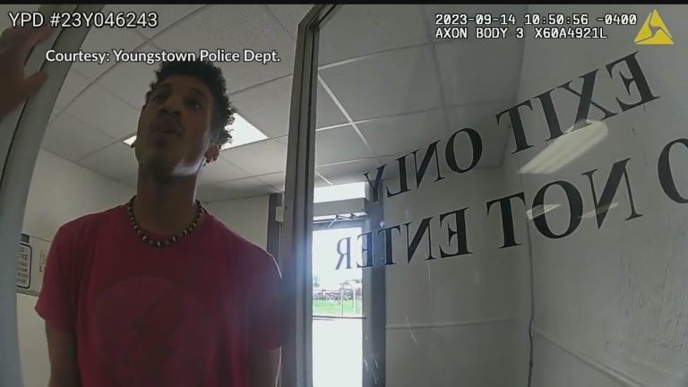 Man Attacks Officer in Youngstown Police Department Lobby
