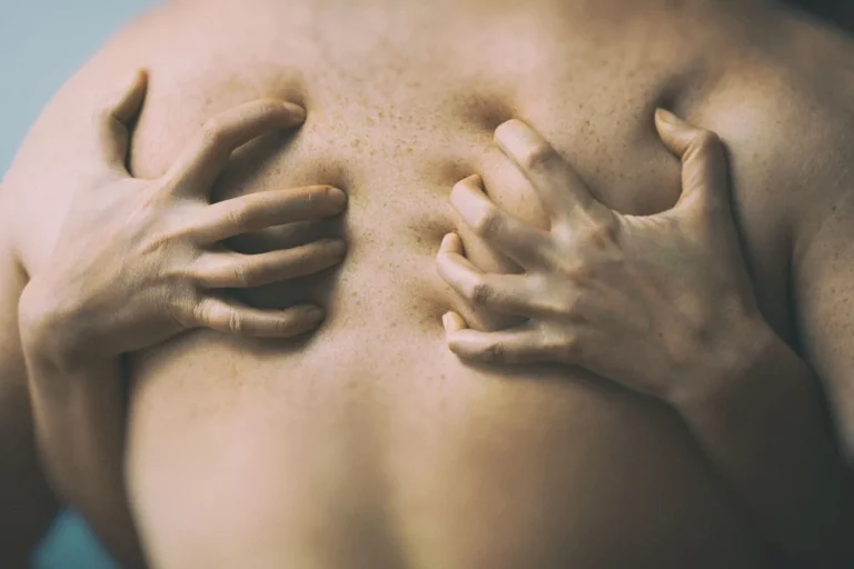 Orgasm almost kills woman during s*x