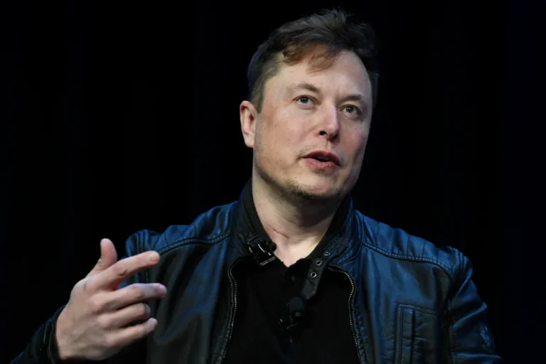 Musk claims no fair trial in San Francisco, files to move court to Texas