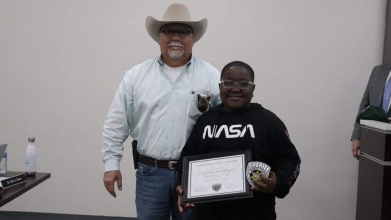 6th Grader Saves Schoolmate from Choking and Saves a Woman from a Fire in One Day