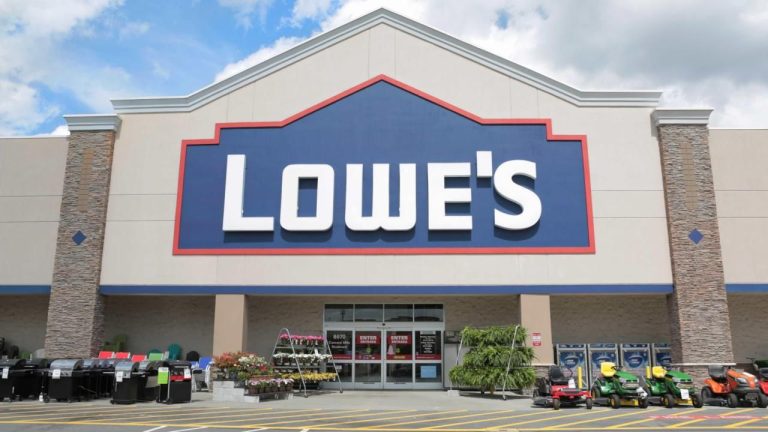 North Carolina Man Attacks Lowe’s Employee with Sledgehammer