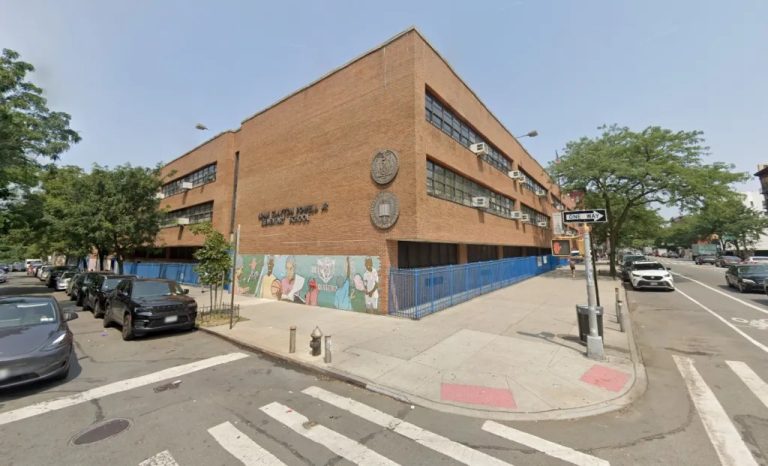 Teacher Arrested for Allegedly Restraining 5-year-old boy in Headlock