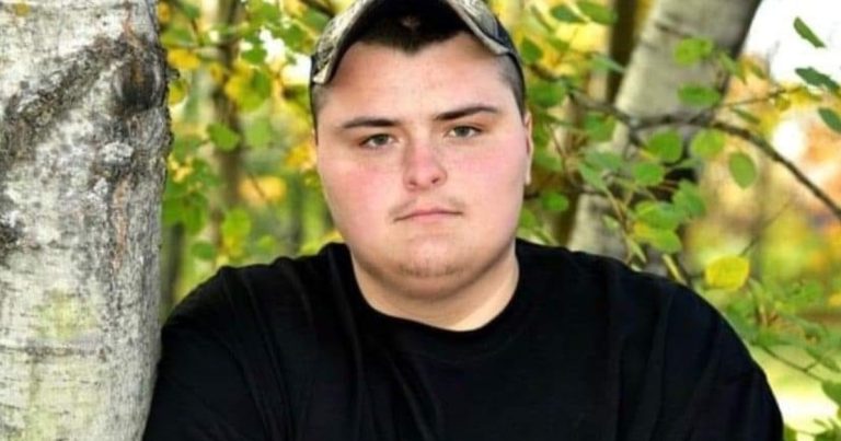 Man Pleads Not Guilty to Killing 3 Family Members