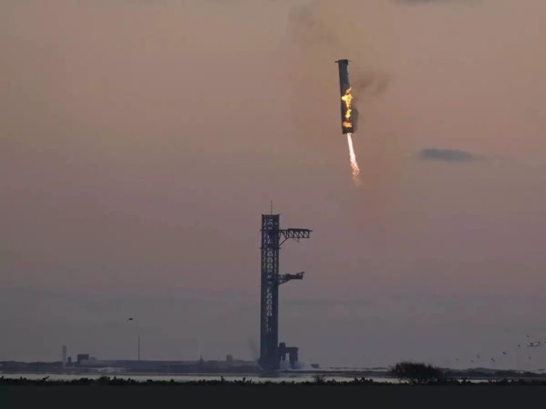 SpaceX Successfully Launches Massive Starship Rocket