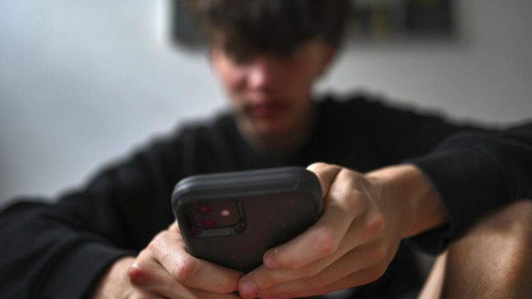Australia Passes World-First Social Media Ban for Children Under 16