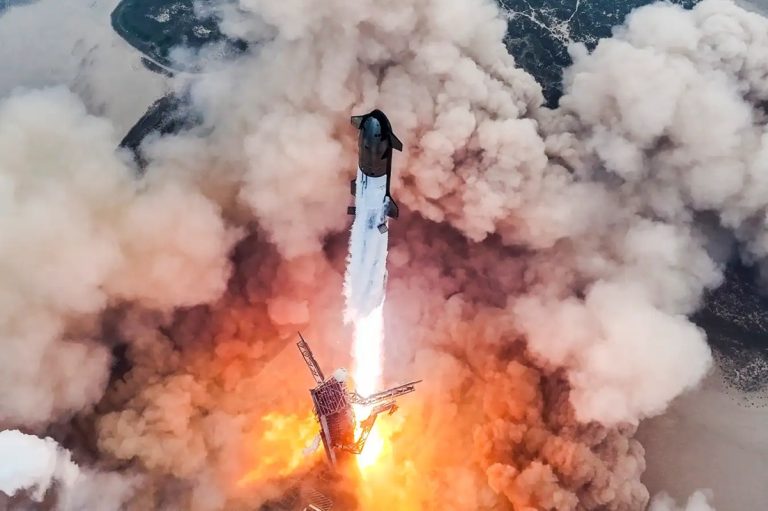 SpaceX Conducts Sixth Starship Test Flight, Forgoes Booster Catch