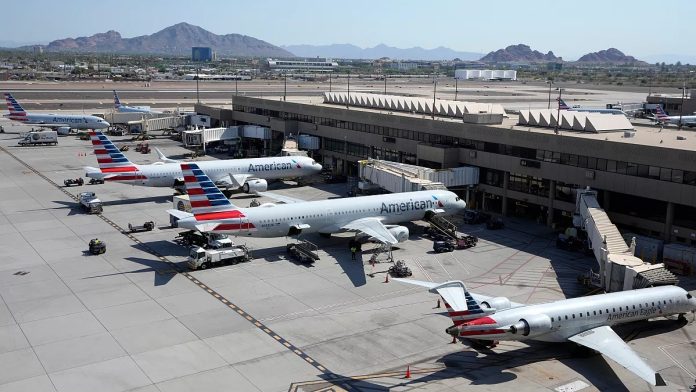 Technical Issue Temporarily Grounds American Airlines Flights Nationwide